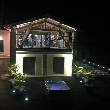 Chez Bascans Corps De Ferme Renove Avec Jacuzzi Et Piscines 2 Bassins Villa Villeneuve-Lecussan